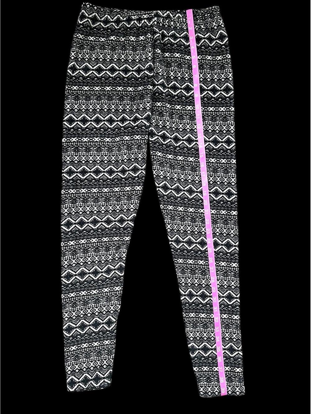 Vintage Sofra Monochrome Geometric Tribal Print Leggings View 3